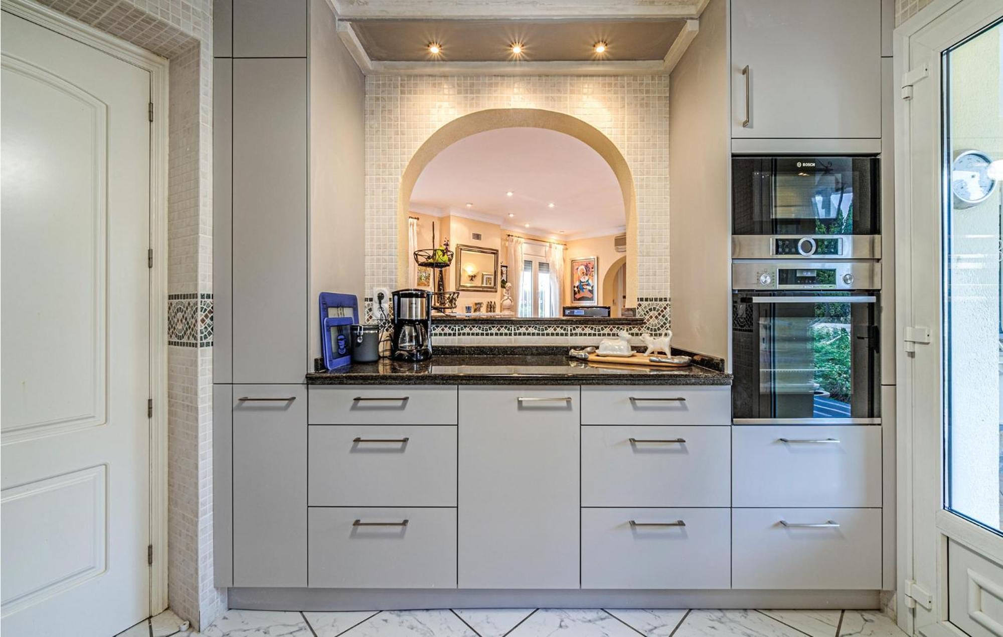 Beautiful Home In Oliva With Kitchen Экстерьер фото